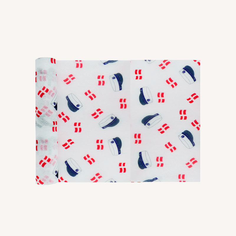 Bordløber med blå studenterhuer og flag - 28 cm. x 4 m.